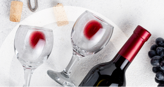 Зачем вину нужно «подышать»?